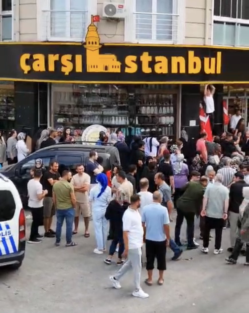 Çarşı İstanbul’un Demirtaş şubesi yoğun katılımla hizmete açıldı.