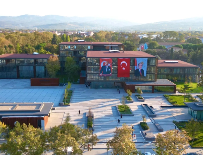 İnegöl Belediyesi’ne Afet Çantası Ve İnfogöl’den Çifte Ödül