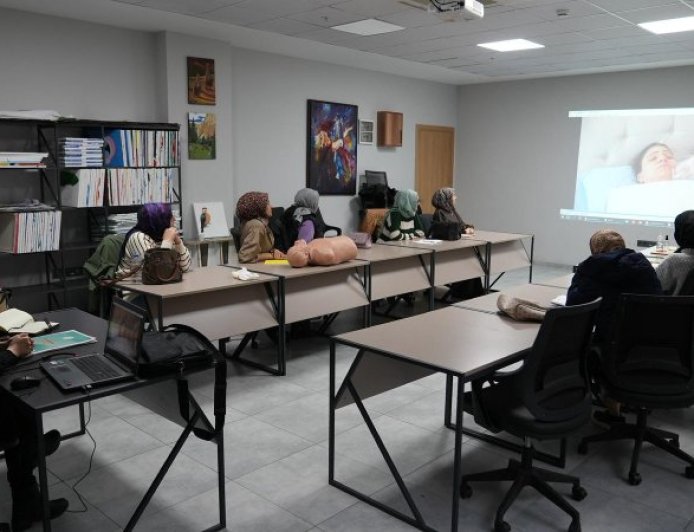 Gürsu’da Yaşlı Hasta Bakım Kursu Açıldı