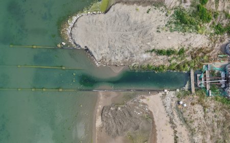 Bursa'daki İznik Gölü'nden su çeken borular böyle görüntülendi!