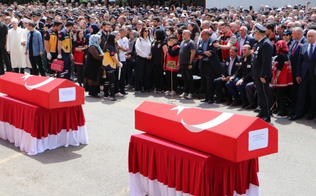 Tekirdağ'da şehit polisin cenazesinde acı olay