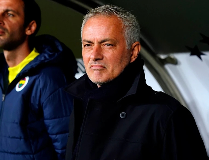 Fabrizio Romano duyurdu: Jose Mourinho, Real Madrid'in başına geçiyor! Anlaşma tamamlandı