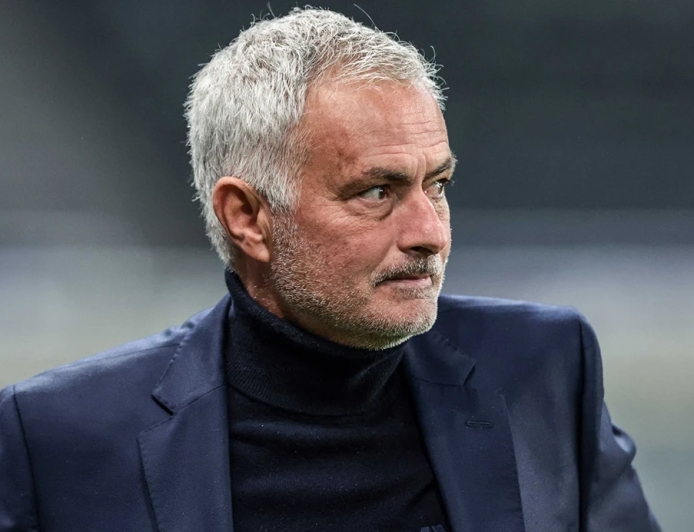 Mourinho, Galatasaray'ın yoluna taş koydu: İşte Real Madrid yönetiminden istediği transfer!