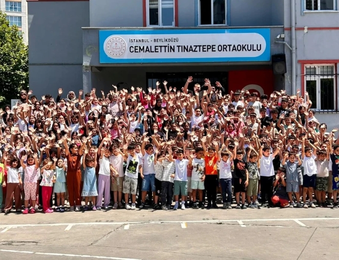 TÜGVA Yaz Okulu, İstanbul da 150 Bin Öğrenci Kaydıyla İstanbul’a Damga Vurdu