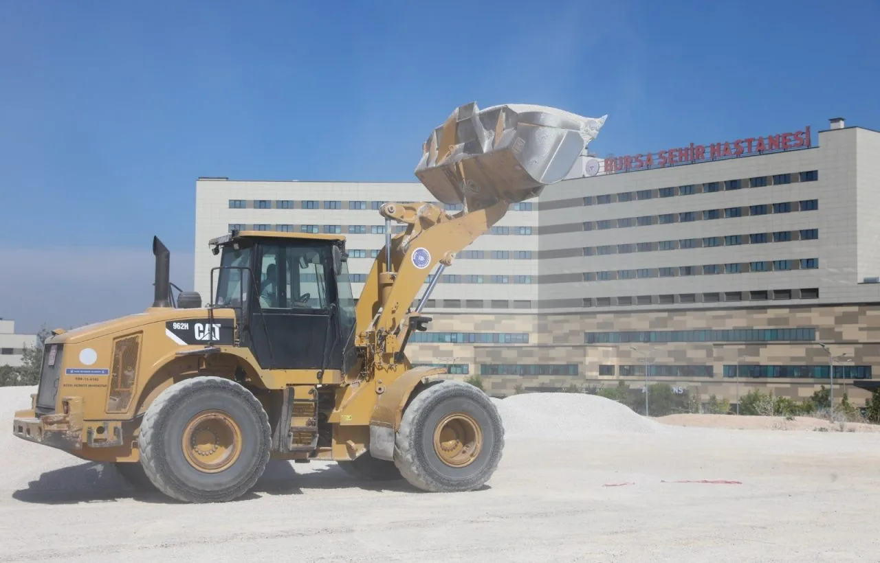 Bursa Şehir Hastanesi’nin iç yolları yenilendi