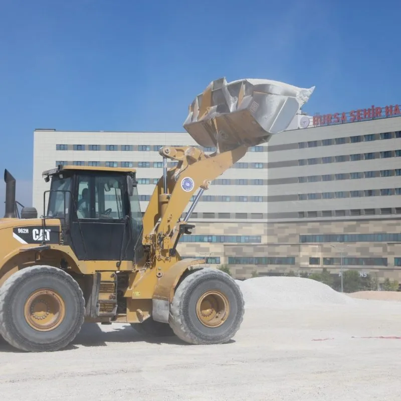 Bursa Şehir Hastanesi’nin iç yolları yenilendi