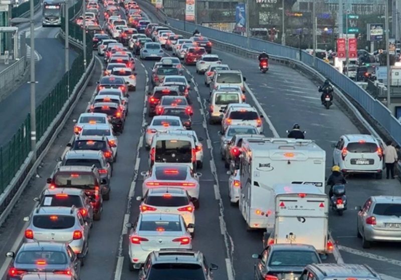 İstanbul’da bazı yollar trafiğe kapatılacak