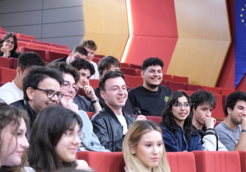 Avrupa Fırsatları Üniversite Öğrencileriyle Buluştu