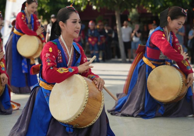 Halk dansları rüzgârı Bursa’nın dört bir yanını sardı