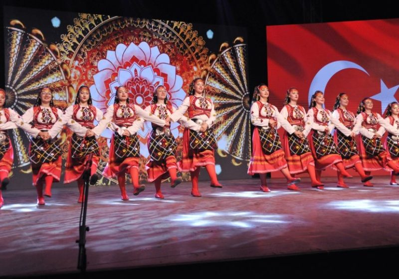 Altın Karagöz’de kültürlerin buluşması sürüyor