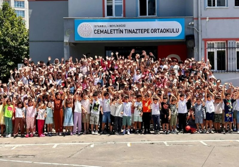 TUGVA-Yaz-Okulu-Istanbul-da-150-Bin-Ogrenci-Kaydiyla-Istanbula-Damga-Vurdu - Haber Buysa