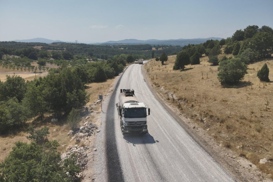 Büyükşehir Harmancık’ta da yolları yeniliyor